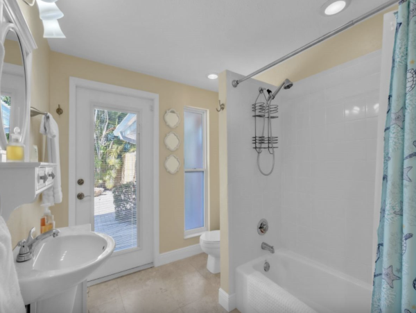 Great Value Two Bedroom Vacation Home with Pool and Spa